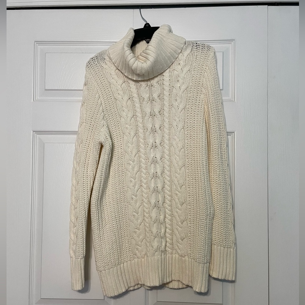 GAP Turtleneck sweater